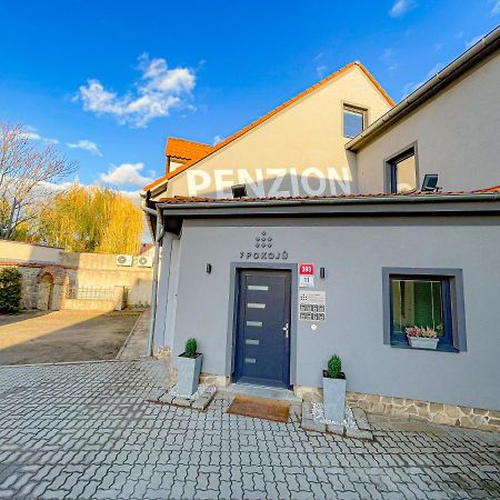 Penzion 7 Pokoju Znojmo Exterior foto